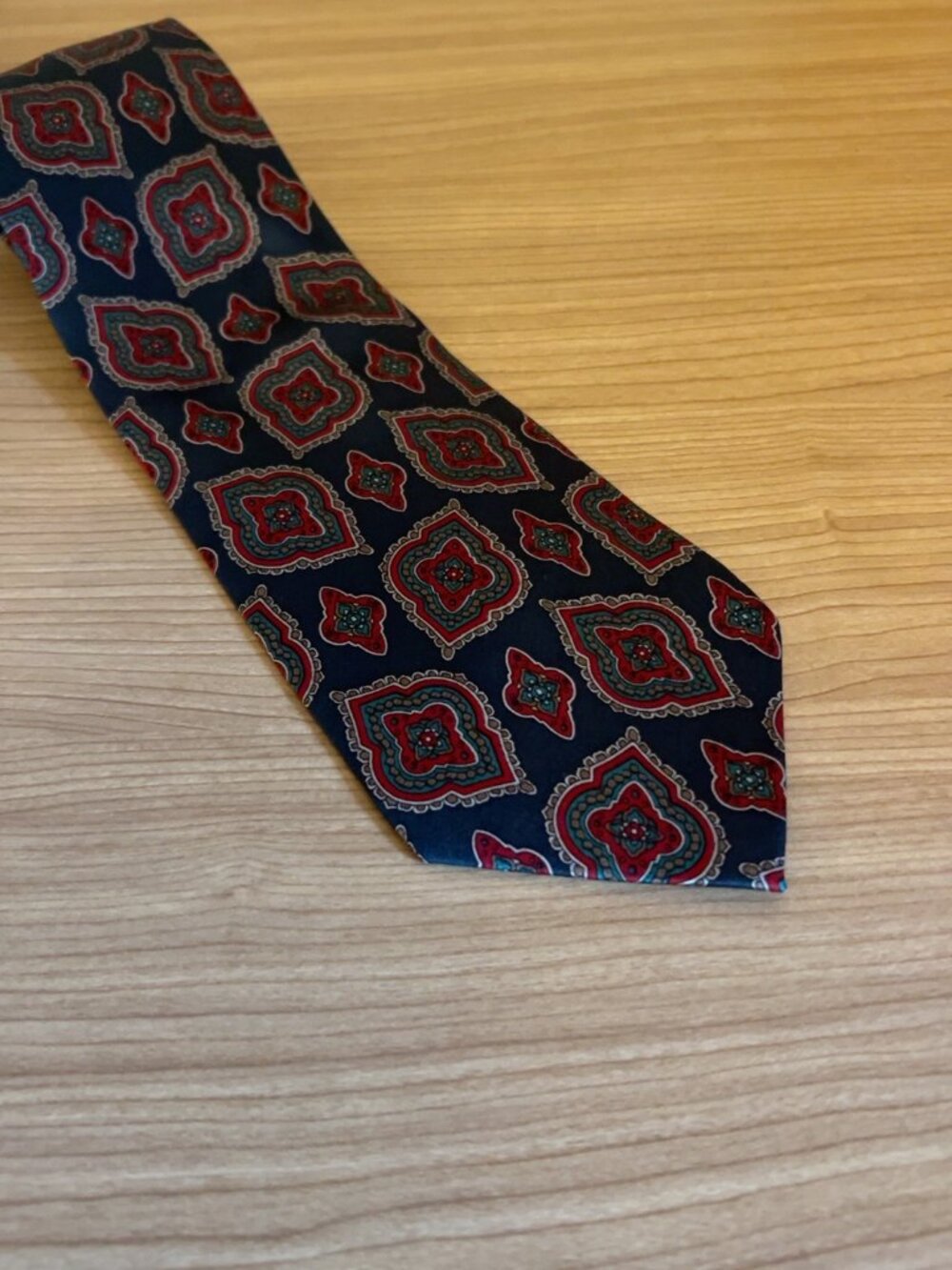 Stafford Men’s Silk Tie Navy Blue Red Paisley Medallion Pattern Necktie